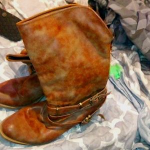 Boots size 8m vintage looking